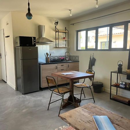 Studio Dans Les Alpilles Lägenhet Fontvieille Exteriör bild