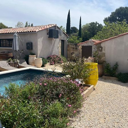 Studio Dans Les Alpilles Lägenhet Fontvieille Exteriör bild