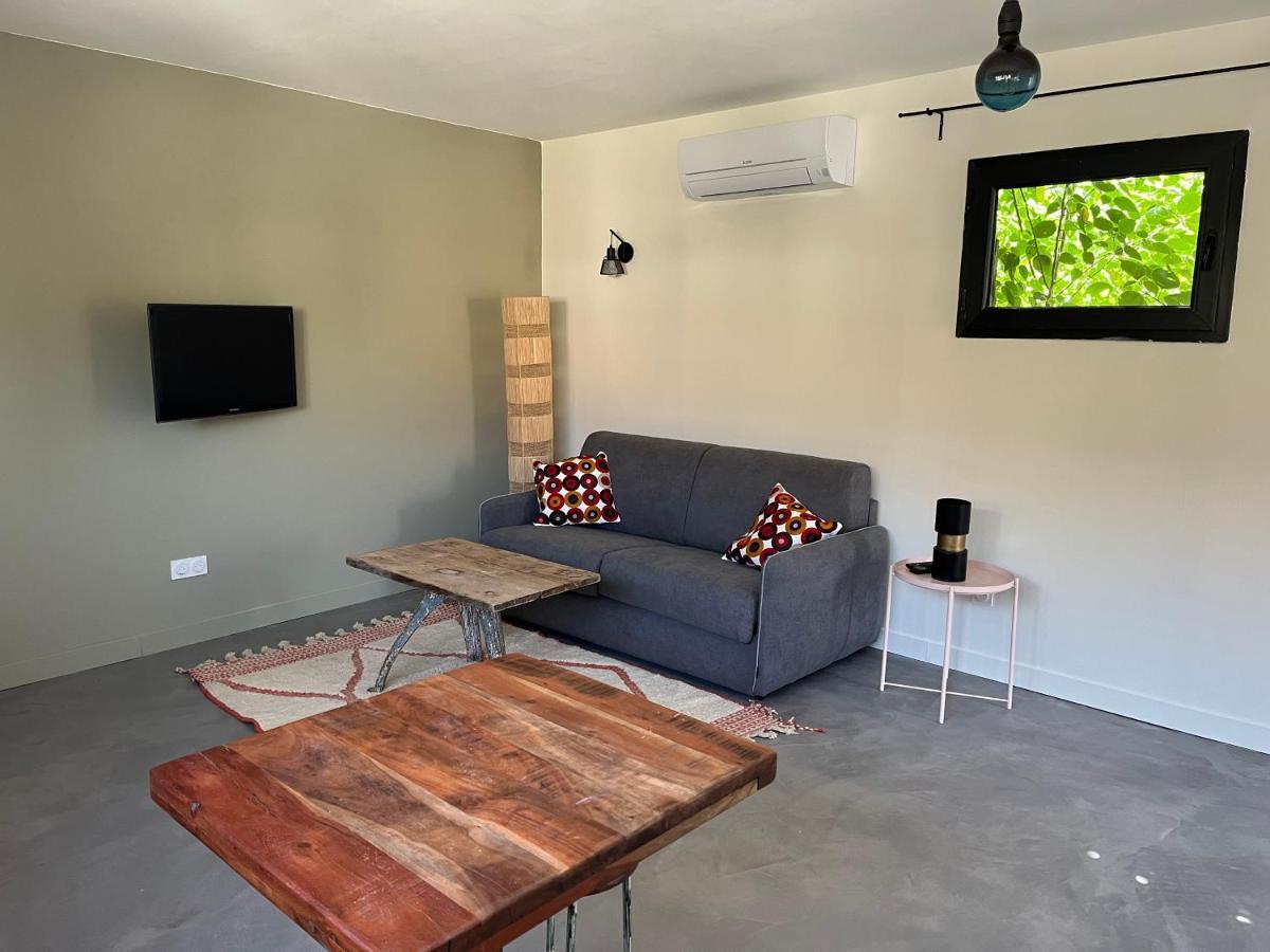Studio Dans Les Alpilles Lägenhet Fontvieille Exteriör bild