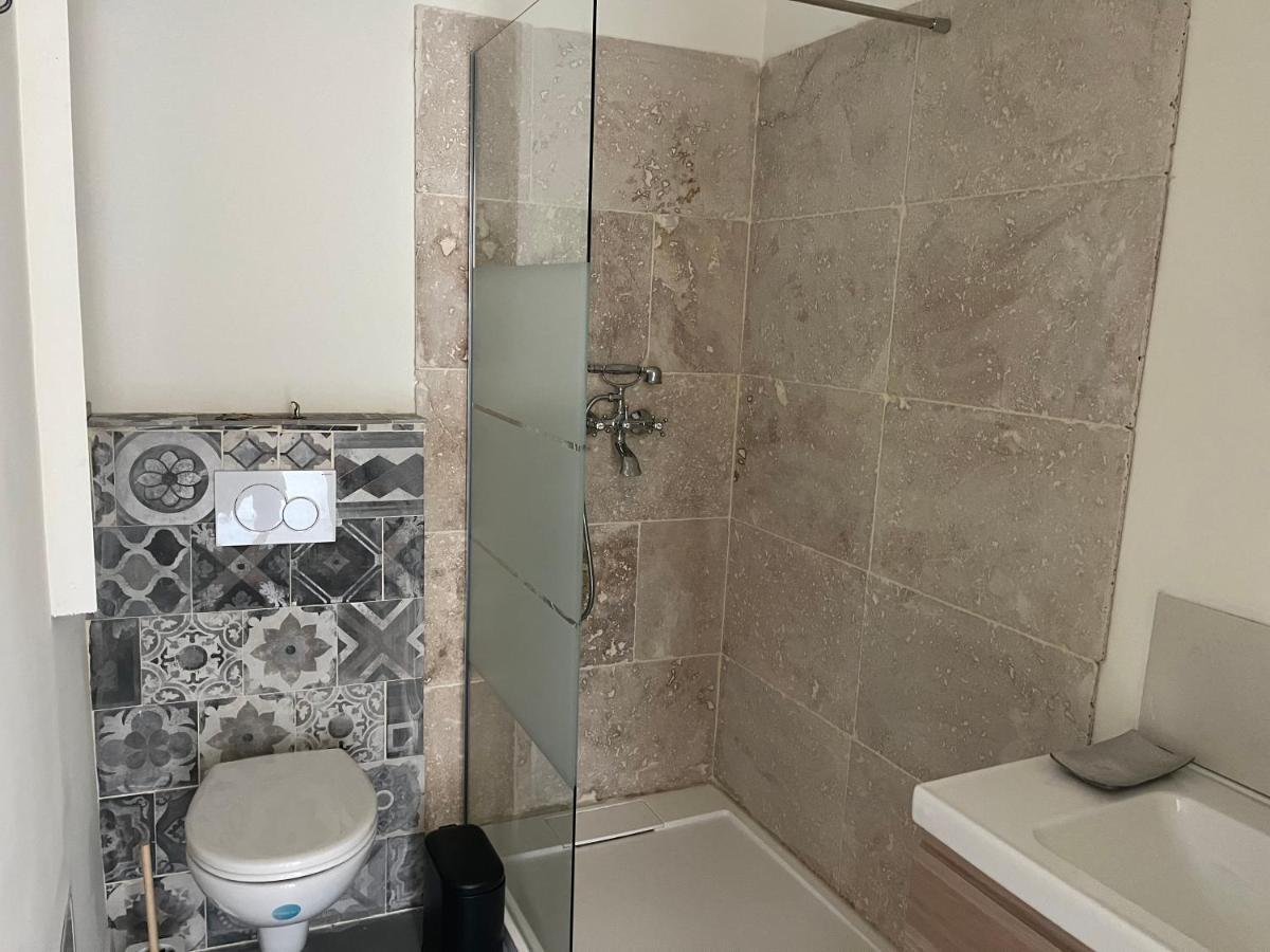Studio Dans Les Alpilles Lägenhet Fontvieille Exteriör bild