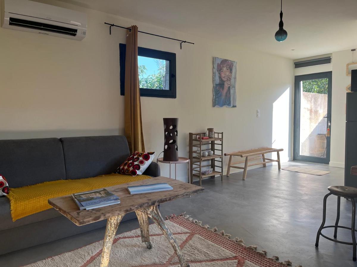 Studio Dans Les Alpilles Lägenhet Fontvieille Exteriör bild