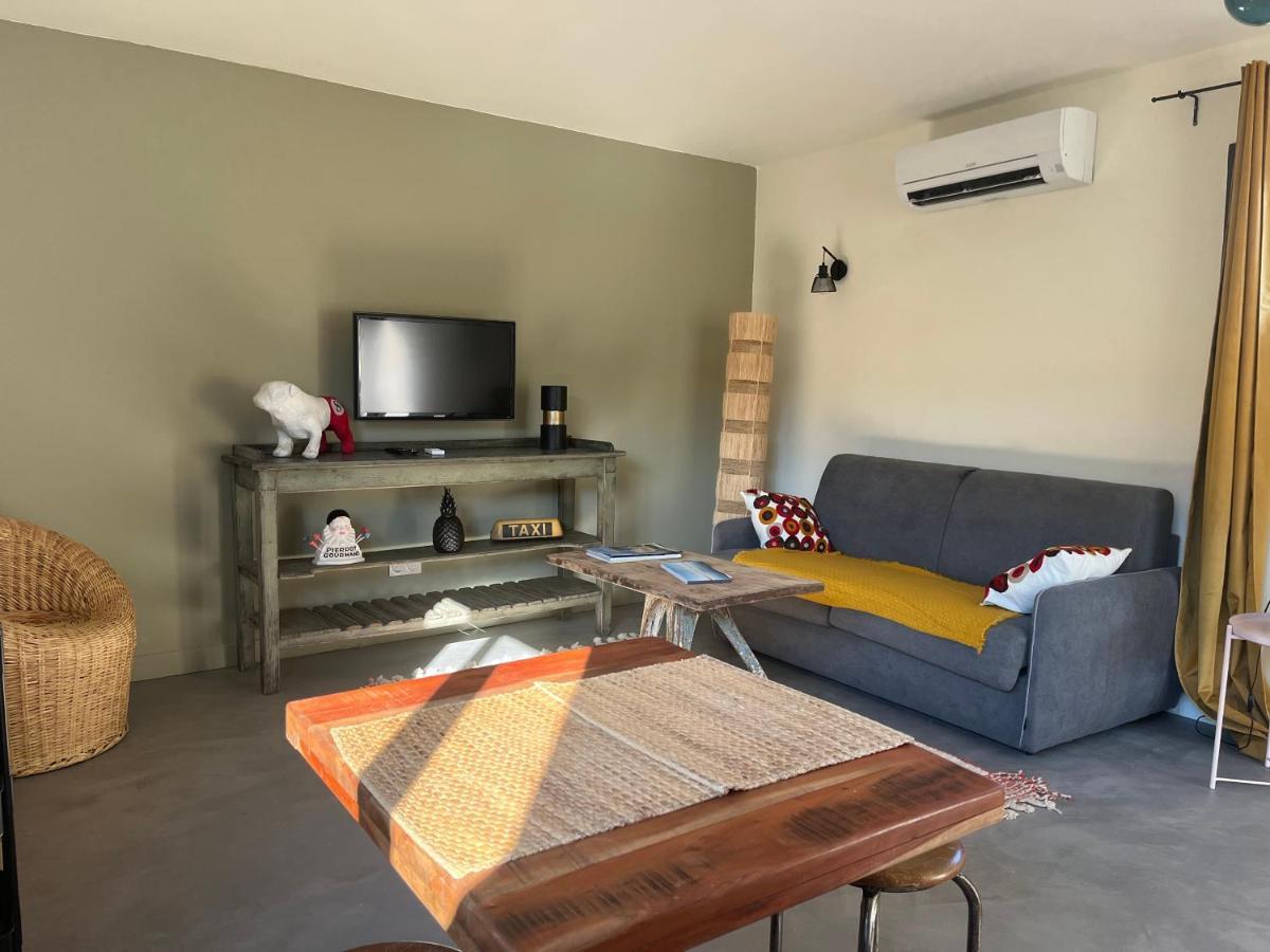 Studio Dans Les Alpilles Lägenhet Fontvieille Exteriör bild