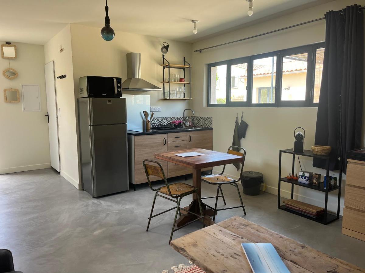 Studio Dans Les Alpilles Lägenhet Fontvieille Exteriör bild